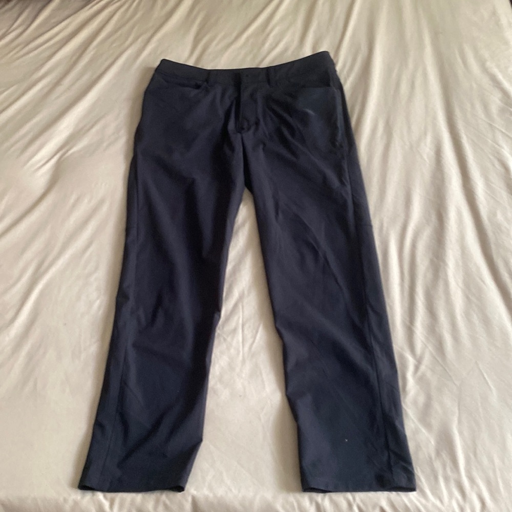 Black LuLuLemon ABC Pant